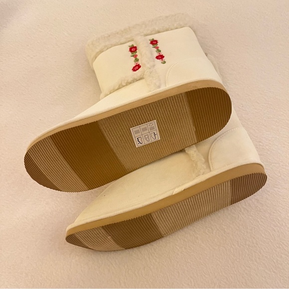 Gymboree Cozy Owl Boots - Picture 7 of 8